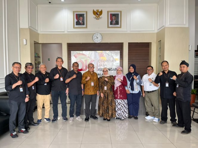 
					Satukan Langkah Tingkatkan Kepatuhan, Jasa Raharja Bandung Bersama Tim Pembina Samsat Se-Kota Bandung Gelar Rapat Koordinasi