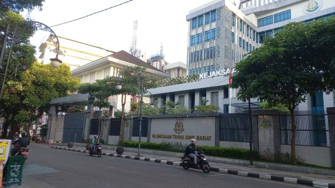 
					Dugaan Korupsi Proyek Rp39 Miliar Perumdam Tirta Darma Ayu Disorot, AMPERA Minta Kejati Jabar Supervisi