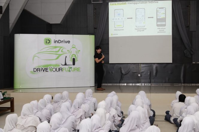 
					inDrive di SMKN 4 Bandung