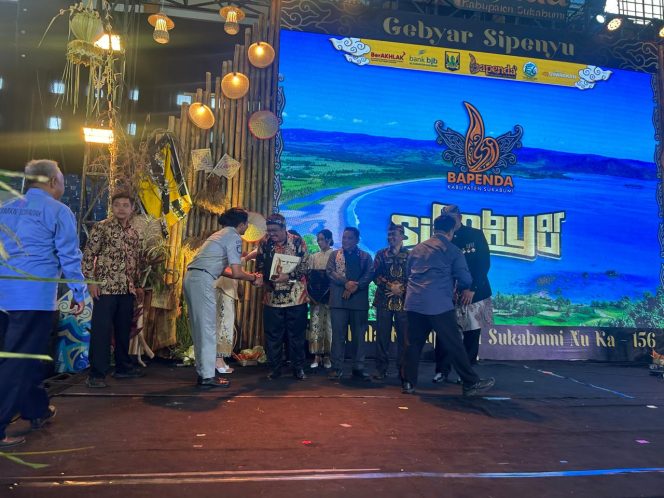 
					Jasa Raharja Raih Penghargaan, Bukti Nyata Sinergi Dorong Peningkatan PAD Kabupaten Sukabumi