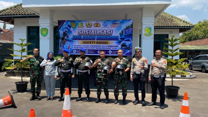 
					Jasa Raharja dan Satlantas Polres Cimahi Gencarkan Edukasi Keselamatan melalui Aksi Simpatik di Daerah Rawan Laka