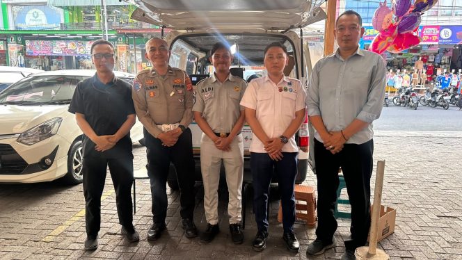 
					Samsat Ciamis Hadirkan Layanan Malam “SAJATI” di Yogya Toserba Ciamis