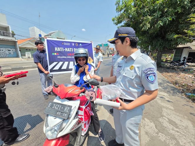 
					Tingkatkan Keselamatan Lalu Lintas, PT Jasa Raharja (Persero) Cabang Cirebon Gencarkan Edukasi Keselamatan Melalui Aksi Simpatik di Daerah Rawan Laka  